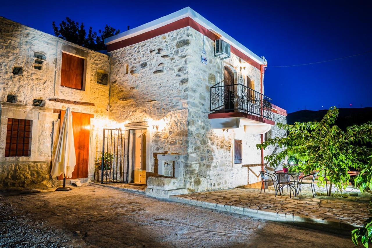 Villa Tzaniana Apomarma Exterior foto